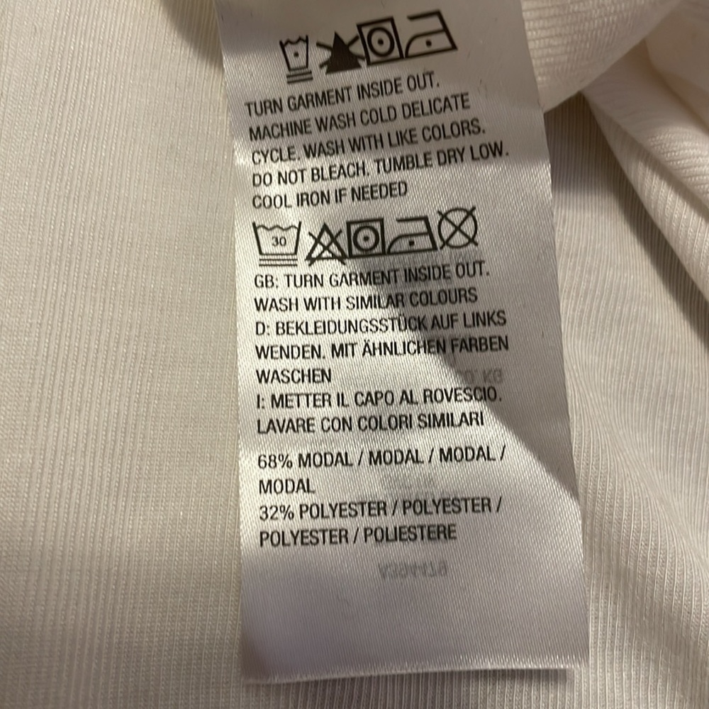 Zuda 3/4 sleeve scoop neck ruched side white t-shirt - Picture 8 of 8